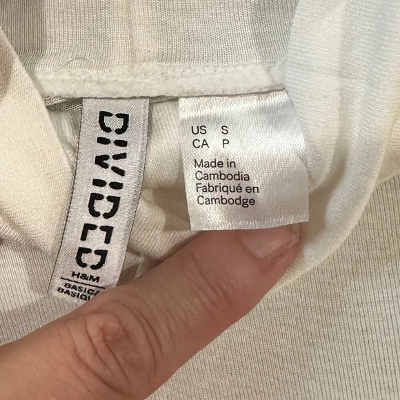 H&M DIvided WHite Base Layer Thin Turtle Neck - small - Picture 6 of 6